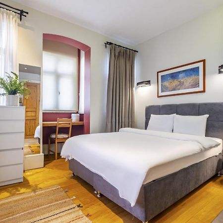 Dreamy And Central Flat In Beyoglu Istanbul Exterior photo